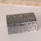 thumbnail image 5 of Una caja de almacenamiento de joyas con forma de cofre del tesoro clásico retro creativo (plateada, aproximadamente 8,2 x 6 x 4,2 cm), caja de exhibición de baratijas de joyería de collar de anillo an, 5 of 5