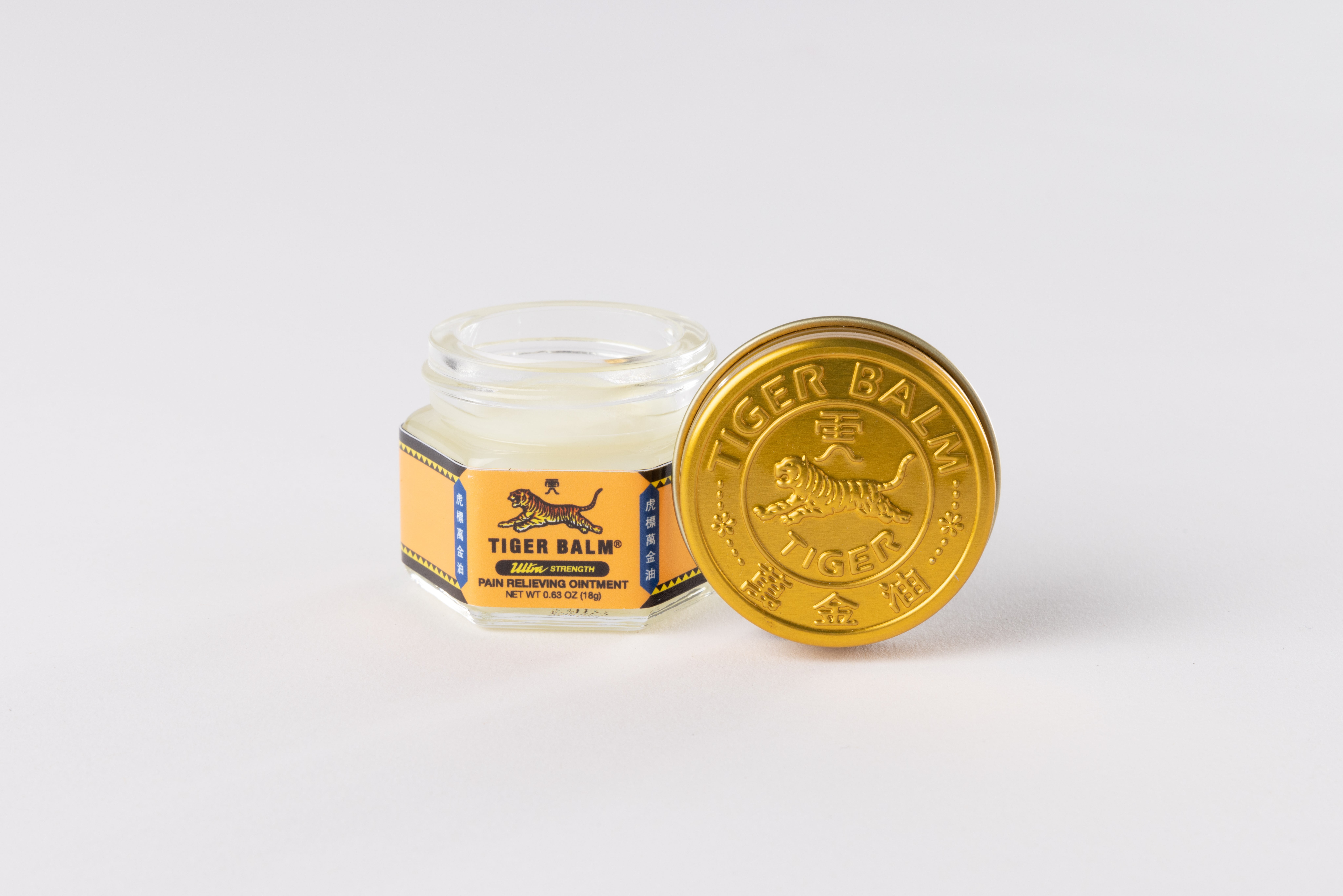 Tiger Balm Ultra Strength Pain Relief Ointment, 0.63 oz Jar,