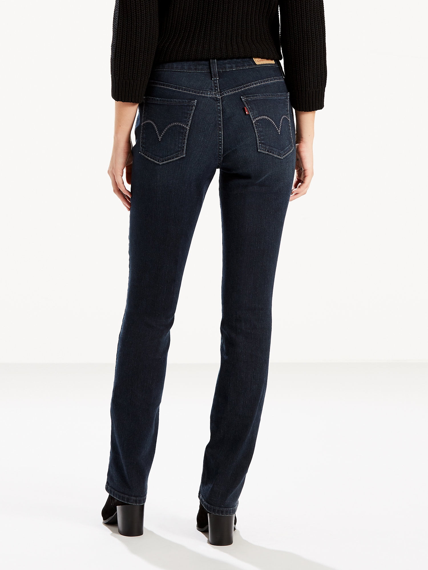 Levi's Women's 505 Straight Jeans 