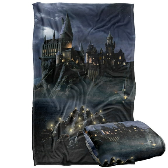Harry Potter Arrival at Hogwarts Silky Touch Super Soft Throw Blanket 36' x 58',Arrival at Hogwarts