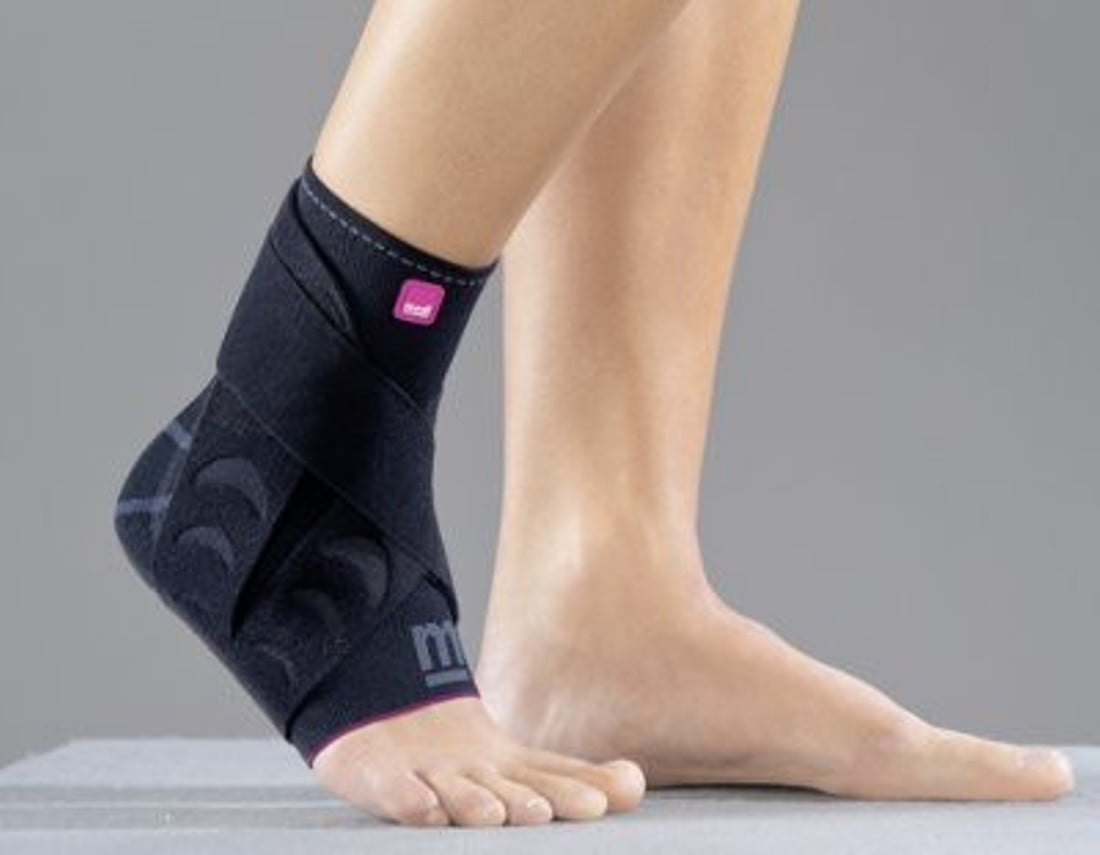 Medi Levamed Active Ankle Brace with Integrated Silicone Pads Right