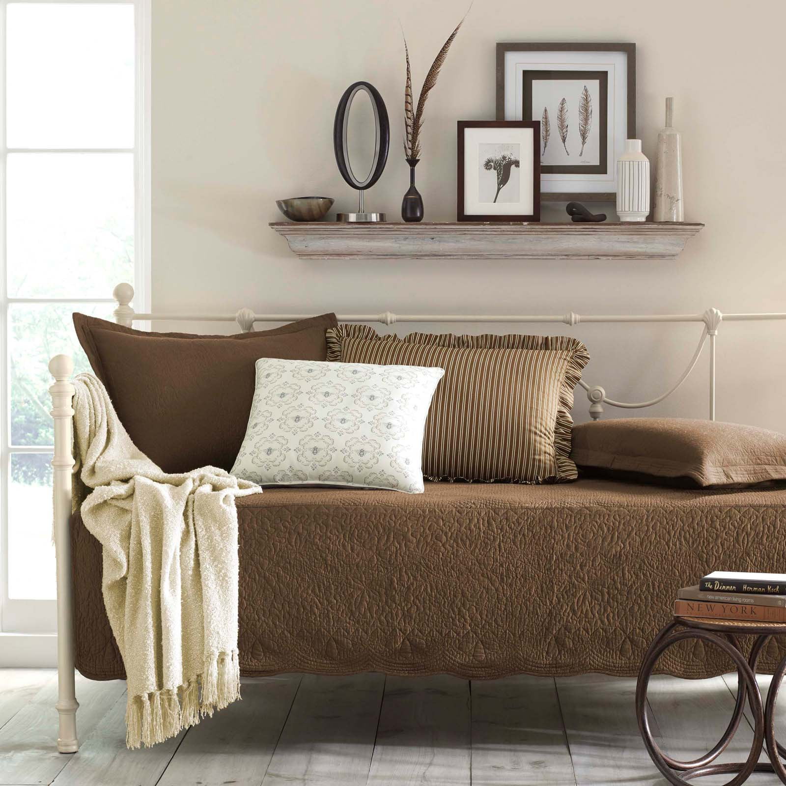 Stone Cottage Trellis Daybed Set