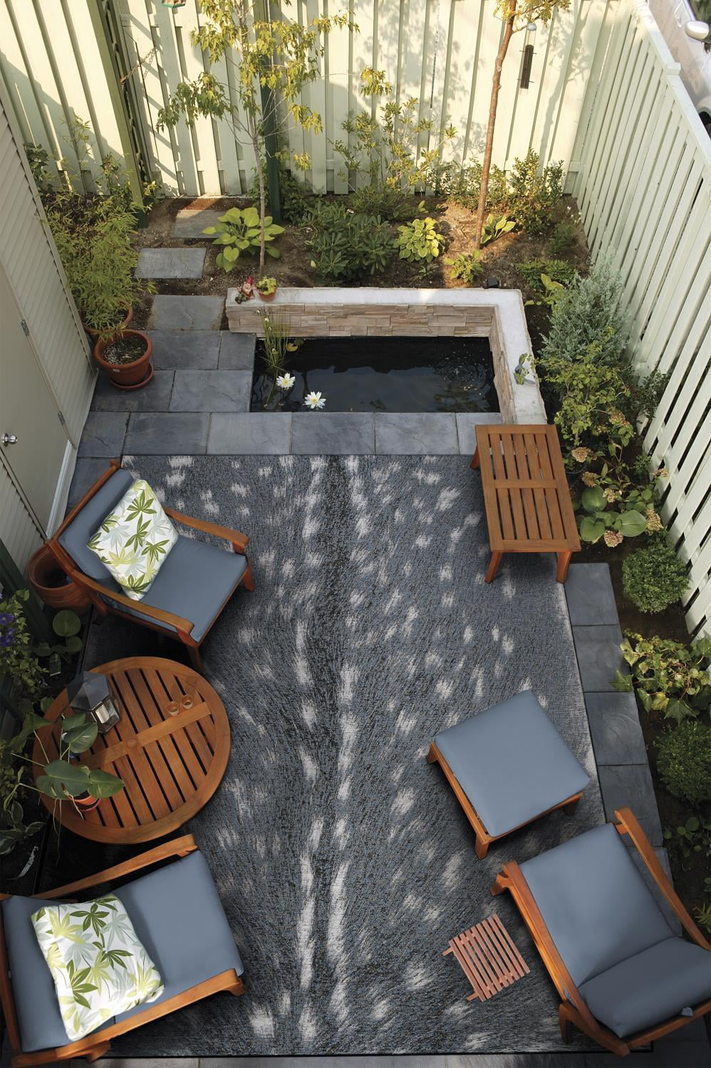 Couristan Dolce Hyena Indoor/Outdoor Area Rug, Denim-Silver, 2'3" x 3'11"