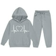 thumbnail image 3 of Conjunto de sudadera con capucha de manga larga para niños con estampado en forma de corazón y pantalones deportivos con lazo en las piernas, conjunto deportivo informal de dos piezas para niños, poli, 3 of 5