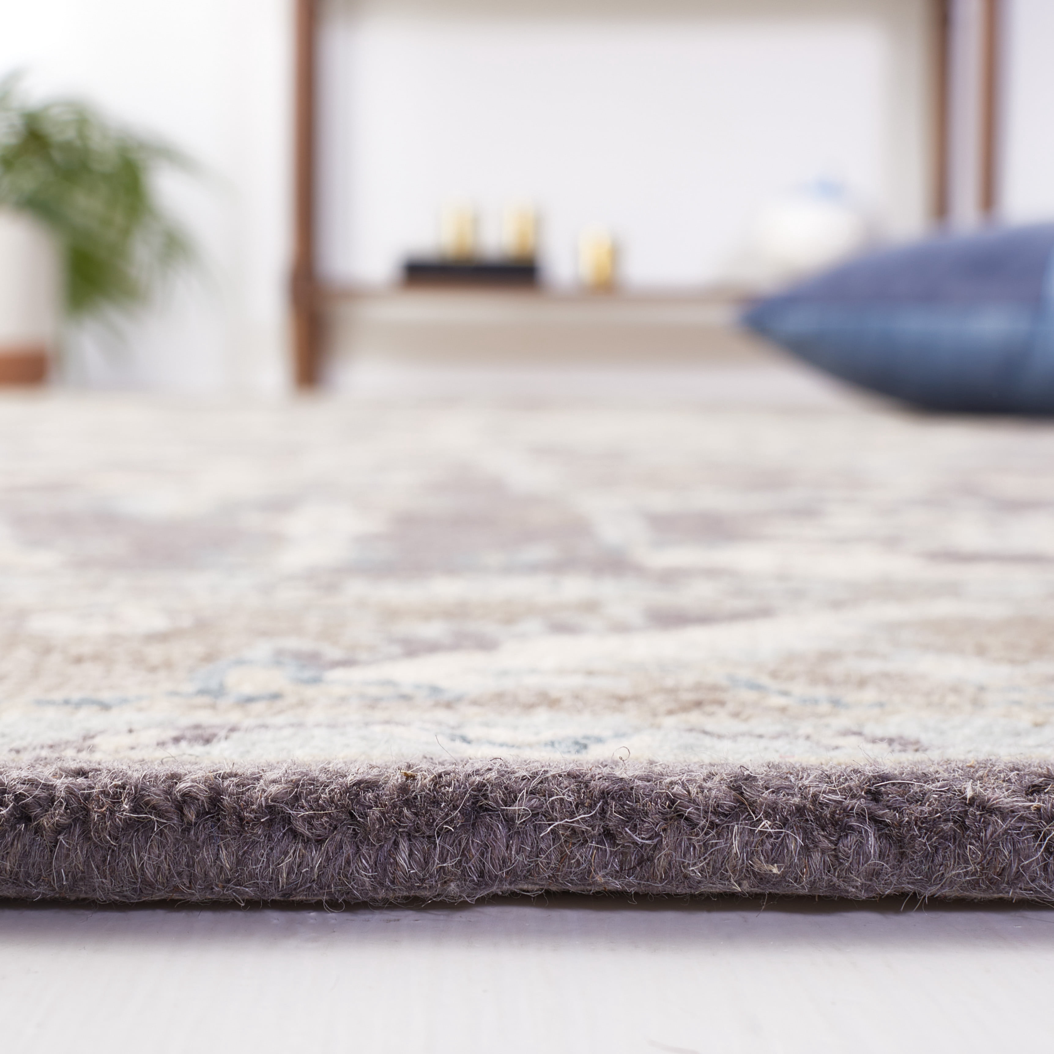 SAFAVIEH Blossom Shevon Oriental Area Rug, Dark Grey/Light Brown, 2' x 3'