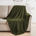 thumbnail image 4 of Manta CozeCube Cable Knit acrílica 152 x 203 cm, color verde oliva, 4 of 8
