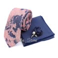 thumbnail image 1 of Pañuelo de bolsillo para hombre con estampado floral rosa | Conjunto de pañuelo de bolsillo con estampado floral - Nuevo y popular pañuelo de algodón con estampado floral, 1 of 4