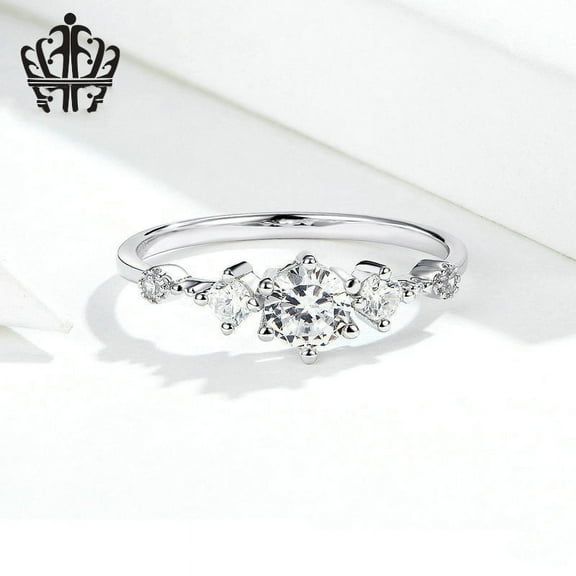 Womens 925 Sterling Silver Ring Platinum-Plated Elegant Ring for Women European American Design Silver Anniversary Ring