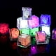 thumbnail image 4 of 5/10 piezas de cubos de hielo LED a prueba de agua que brillan en la oscuridad y se iluminan en varios colores para decoración de bares, clubes, fiestas y vinos, 4 of 5