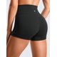 thumbnail image 2 of Shorts CRZ YOGA Butterluxe de tiro alto con diseño cruzado 7.5 cm, 2 of 5