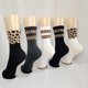 thumbnail image 3 of Calcetines de tubo medio con estampado de leopardo manchado para mujer, estilo japonés, otoño, primavera, verano, moda, novedad, 3 of 4