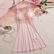 thumbnail image 1 of Camisón de encaje bordado para mujer, falda con tirantes en V profundo y tirantes ajustables para uso doméstico, lencería de poliéster., 1 of 7