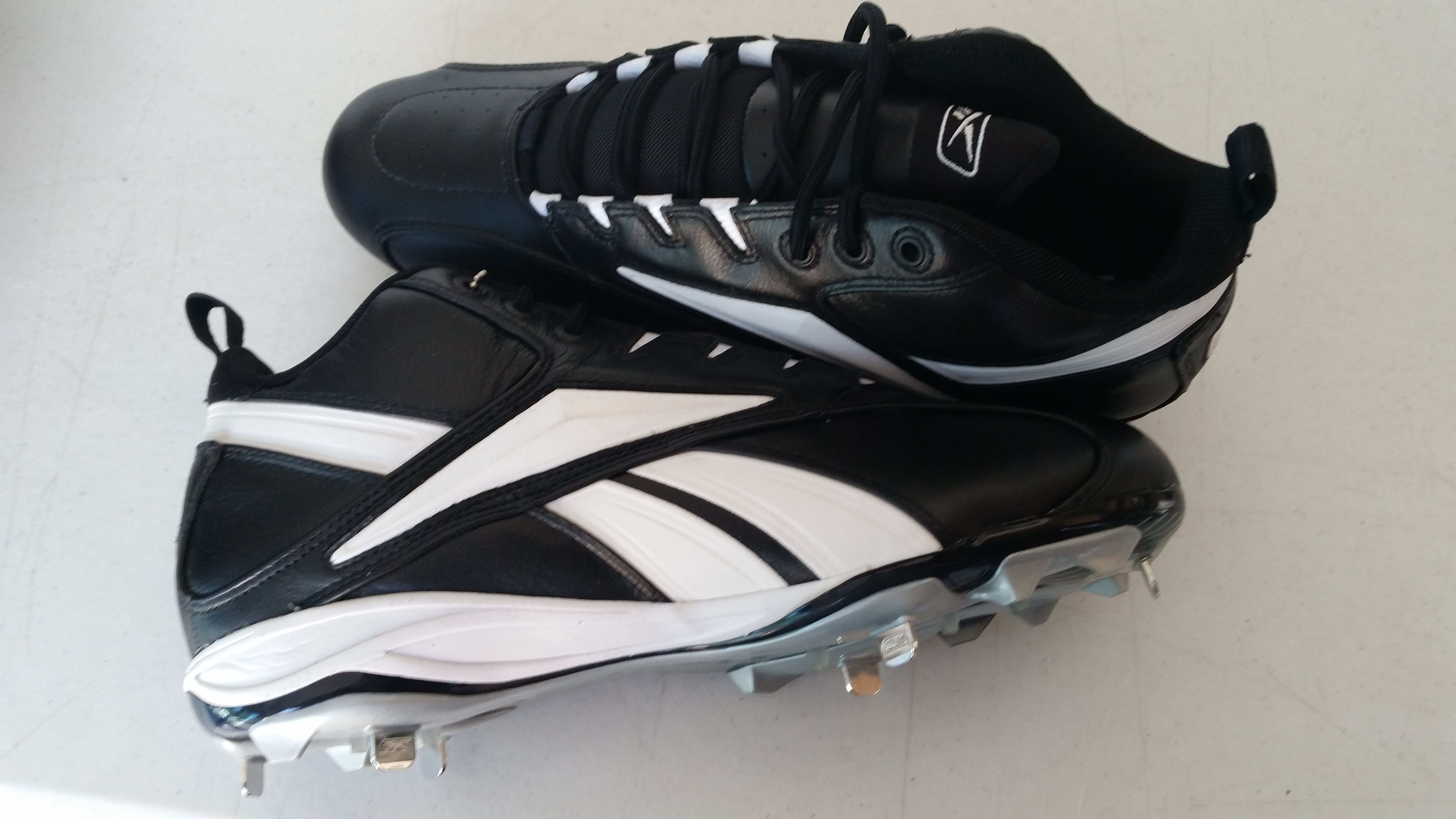 reebok metal baseball cleats