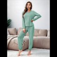 thumbnail image 4 of Conjunto de Pijama de 2 Piezas para Mujer, Camiseta y Pantalón Lisos, Suave y Elástico. Verde Frijol S, 4 of 10