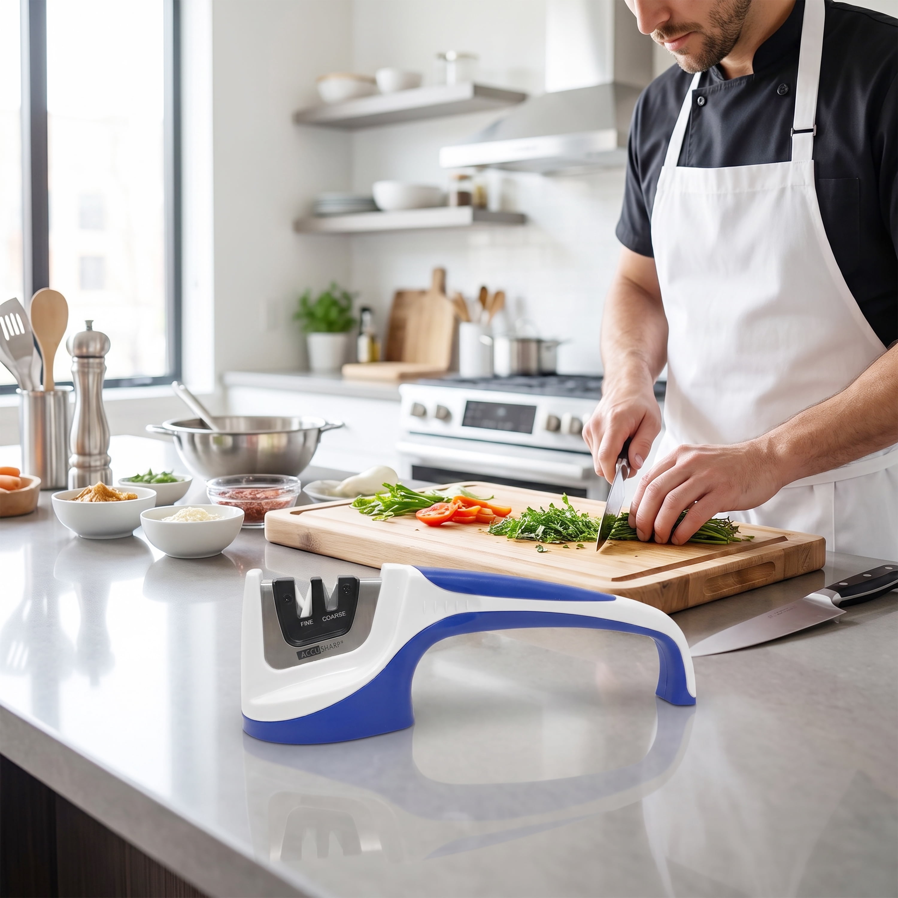AccuSharp Two-Stage Pull-Through Knife Sharpener with Diamond-Honed Tungsten Carbide and Fine Ceramic Rods
