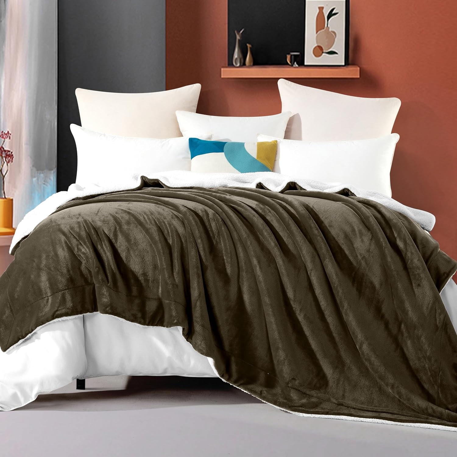 Elegant Comfort Soft, Reversible Sherpa Blanket, Flannel Fleece Throw for Couch and Bed, Warm and Plush Winter Blanket, King, Brown