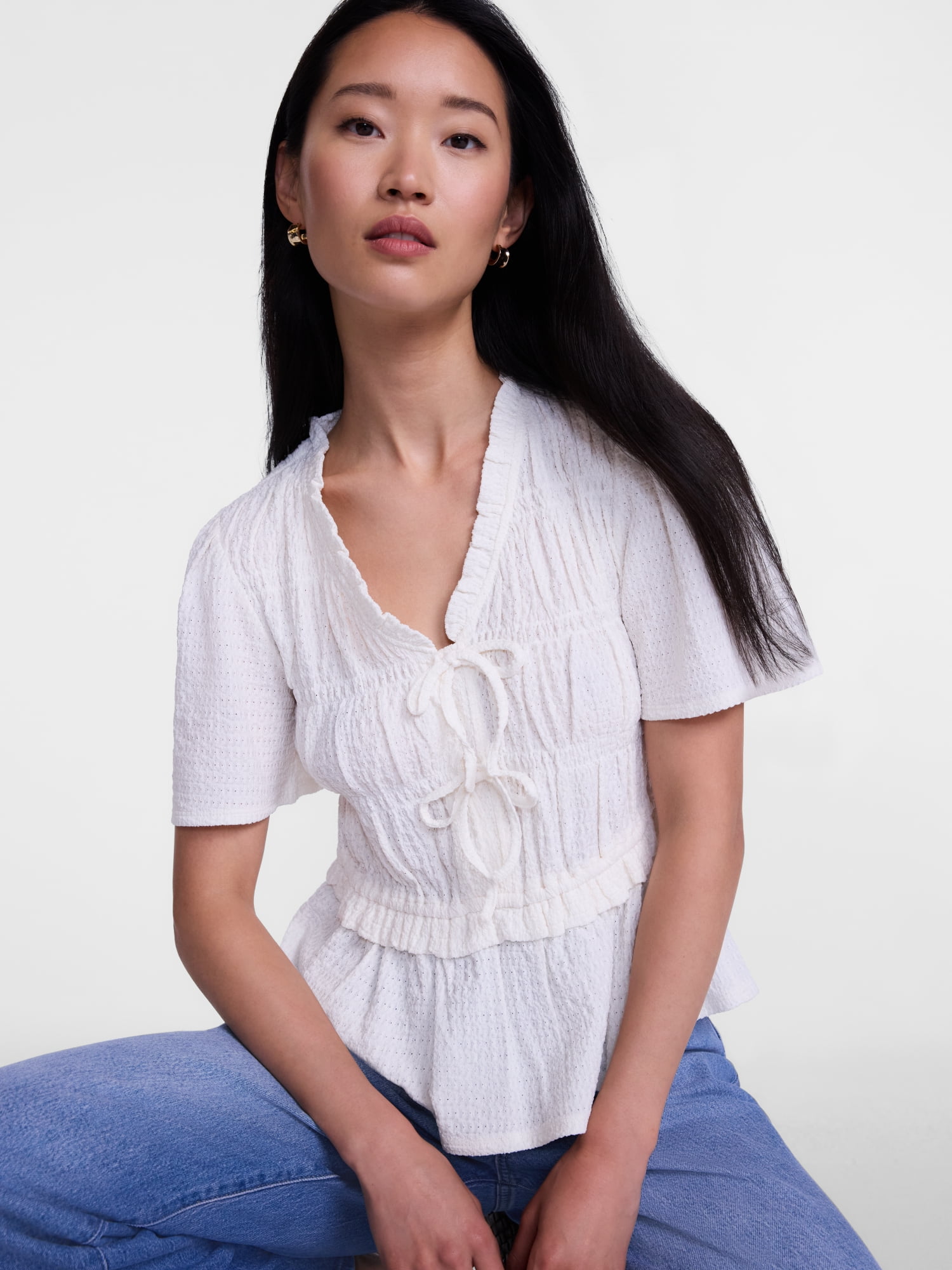 Scenario Women's and Women's Plus Textured Tie Front Top, Sizes XS-4X