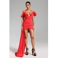 thumbnail image 2 of Vestido Lala Bellabarnetten Mini satinado con cuello halter y plumas, color rojo, 2 of 7