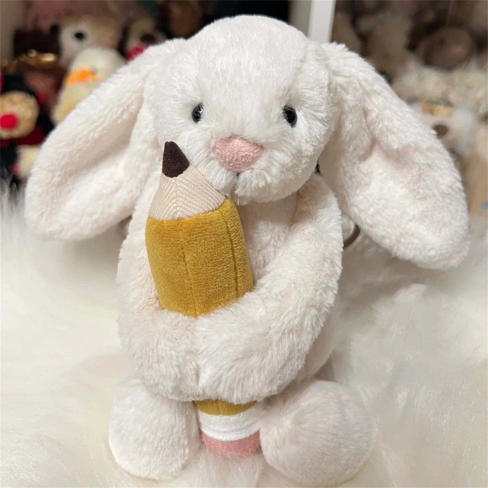 Jellycat Bashful Bunny with Pencil Jellycat Bashful Bunny