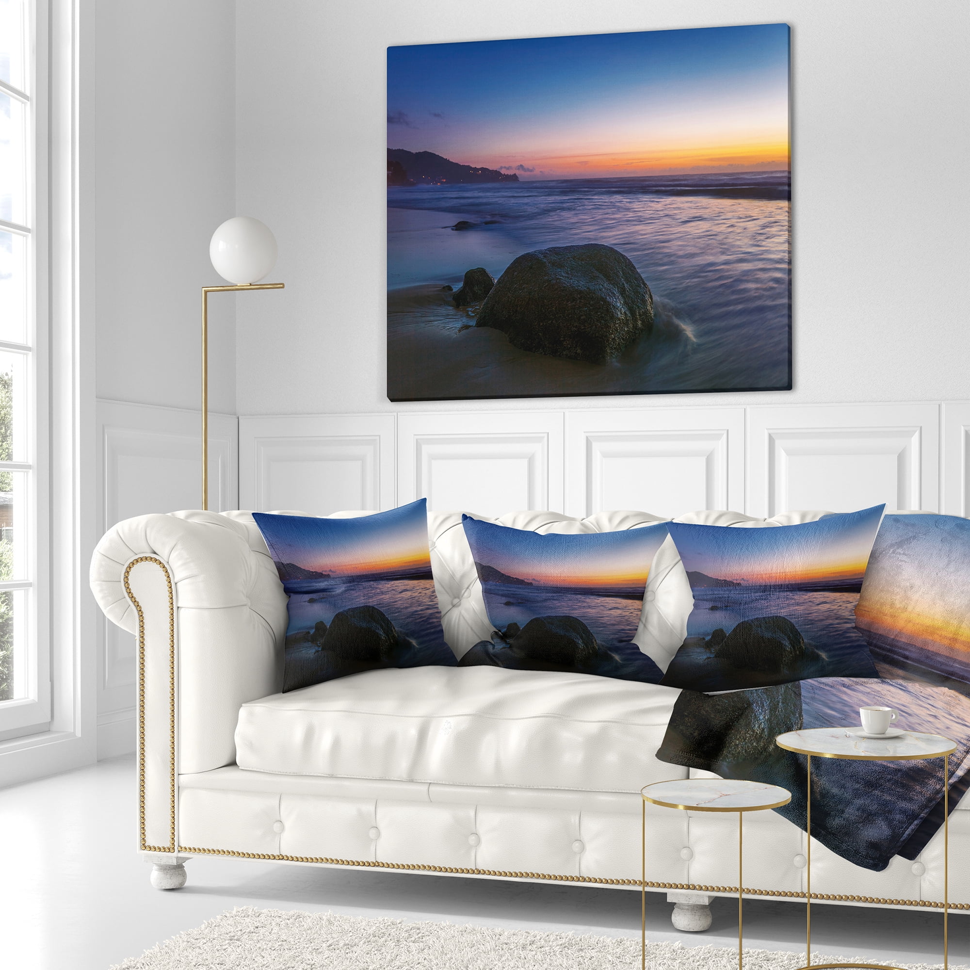 Designart Dark Tropical Seashore in Evening - Seascape Throw Pillow - 16x16