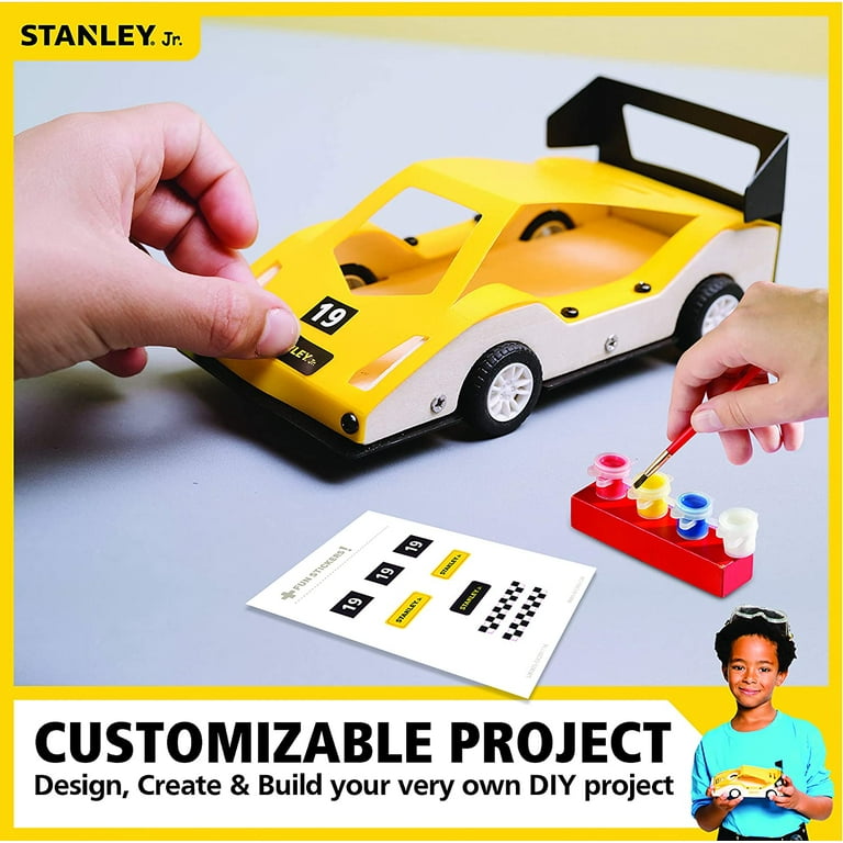 STANLEY Jr. Wooden DIY Kit - Dump Truck