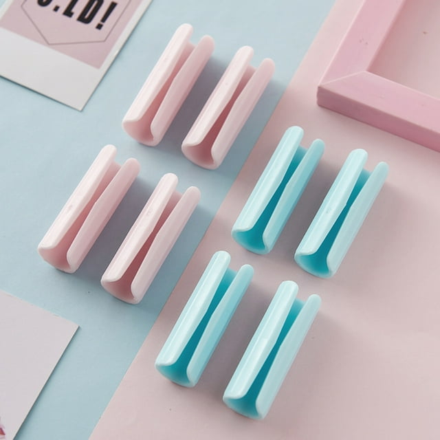 12Pcs Plastic Clips Small Lightweight Portable Bed Sheet Clips Quilt Bed Cover Grippers for Bedding