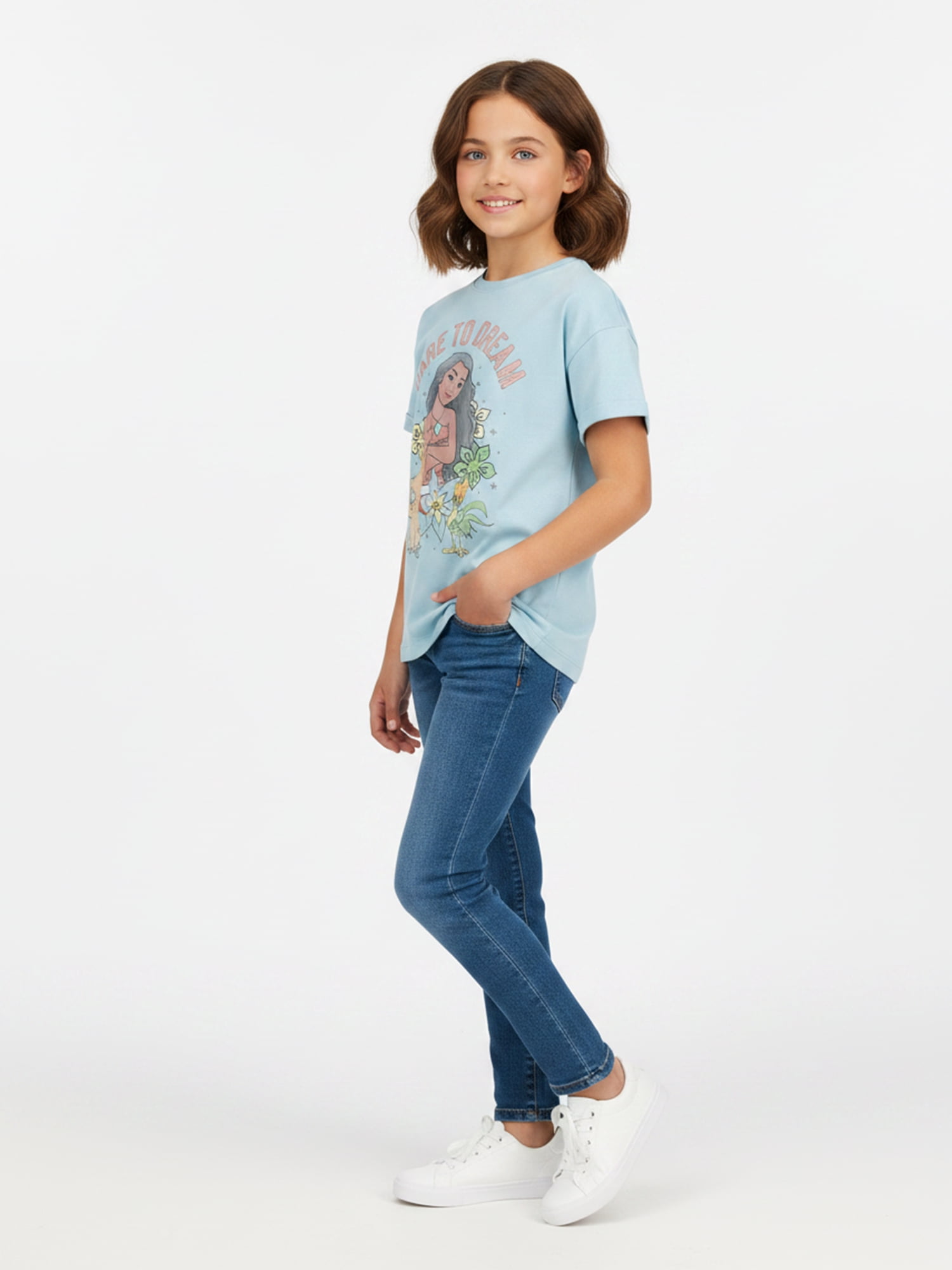 Disney Moana Girls' Graphic Tee with Short Sleeves, Sizes 4-16