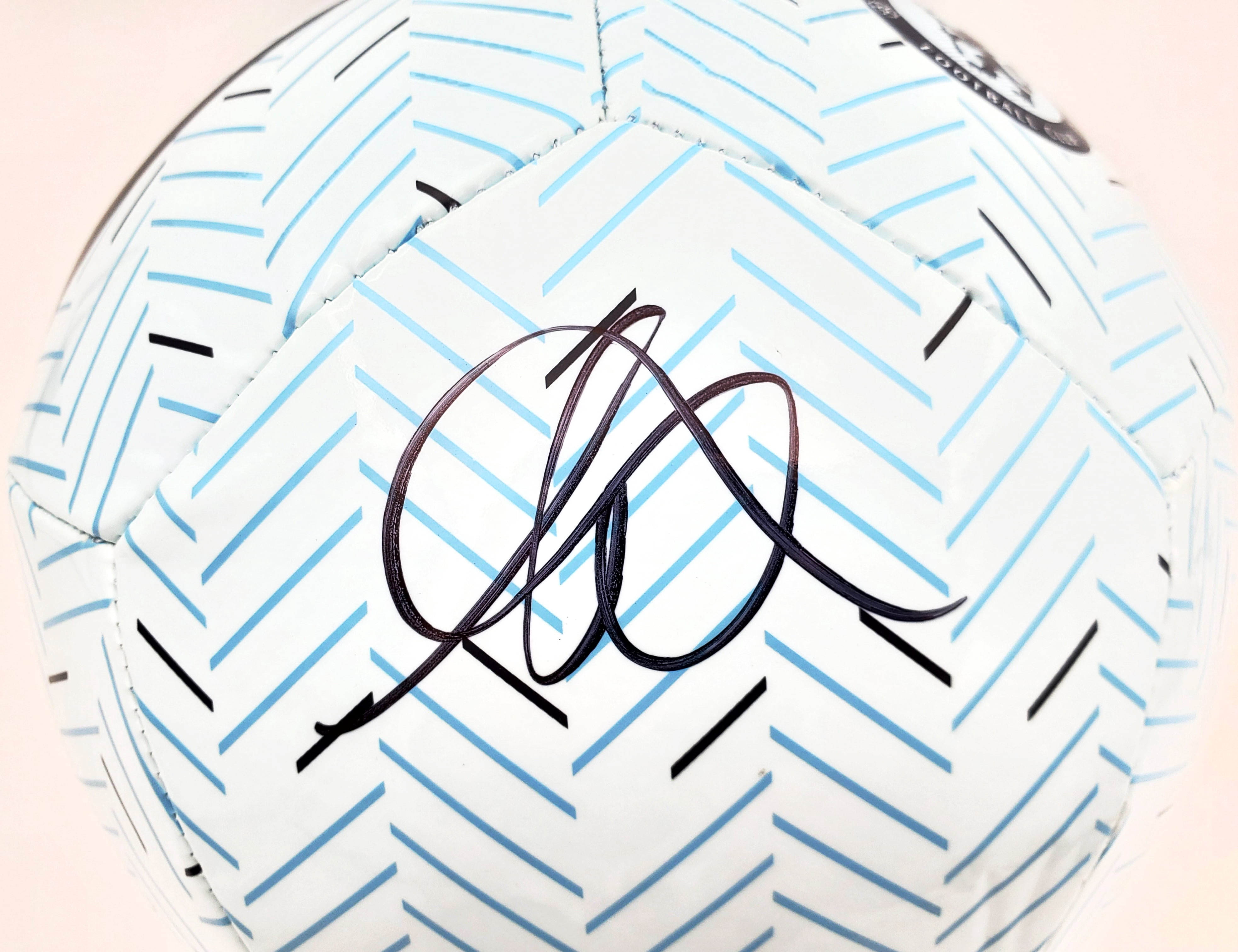 Mason Mount Autographed Nike Soccer Ball Chelsea F.C. Beckett BAS 196470