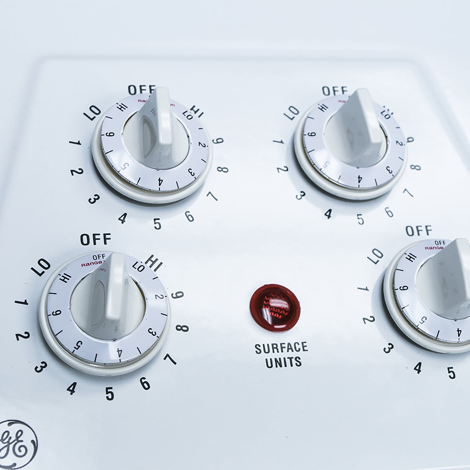 Range Kleen White Plastic Replacement Knob Kit for Electric Ranges - 4 Knobs