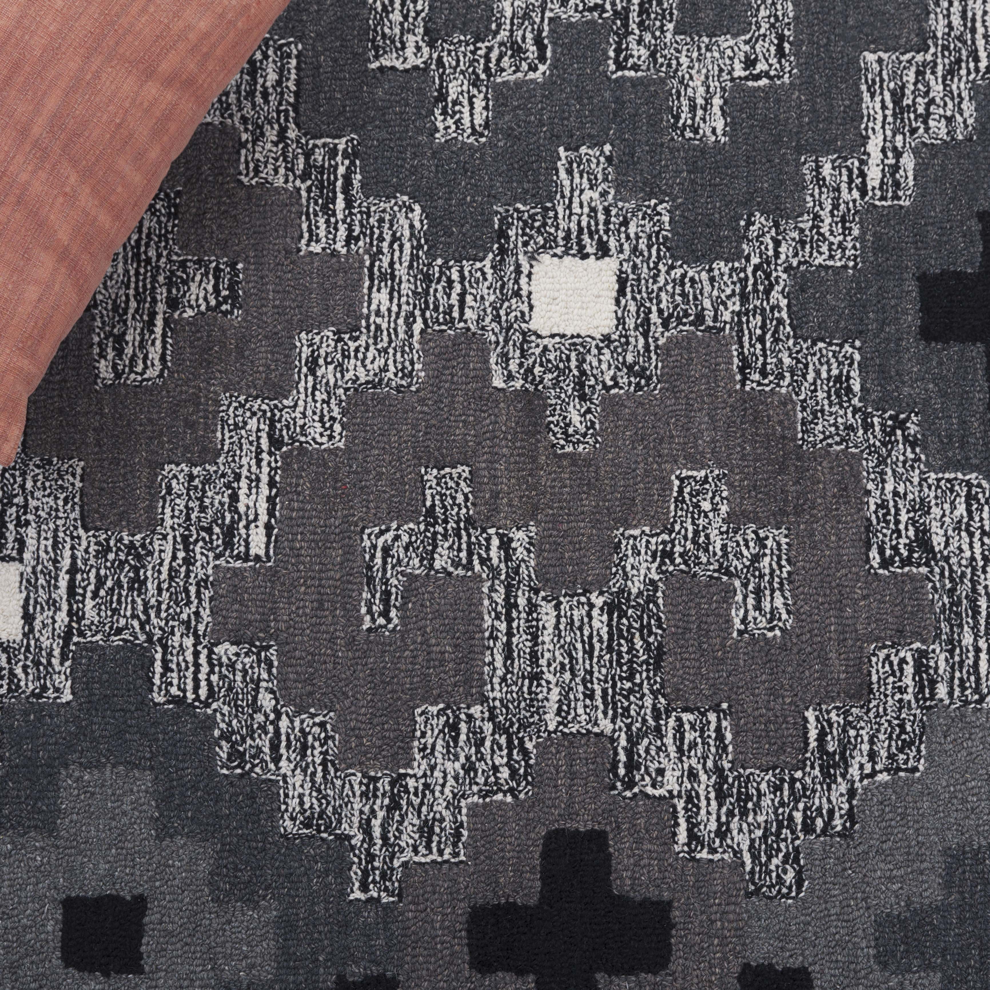 SAFAVIEH Metro Amable Geometric Area Rug, Black/Ivory, 6' x 6' Round