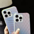thumbnail image 4 of Estuche Aurora Gradient colorido para iPhone 15 14 16 Pro Max 13 12 11 Estuche acrílico a prueba de golpes con diseño de plumas láser onduladas para iPhone 15, 4 of 4