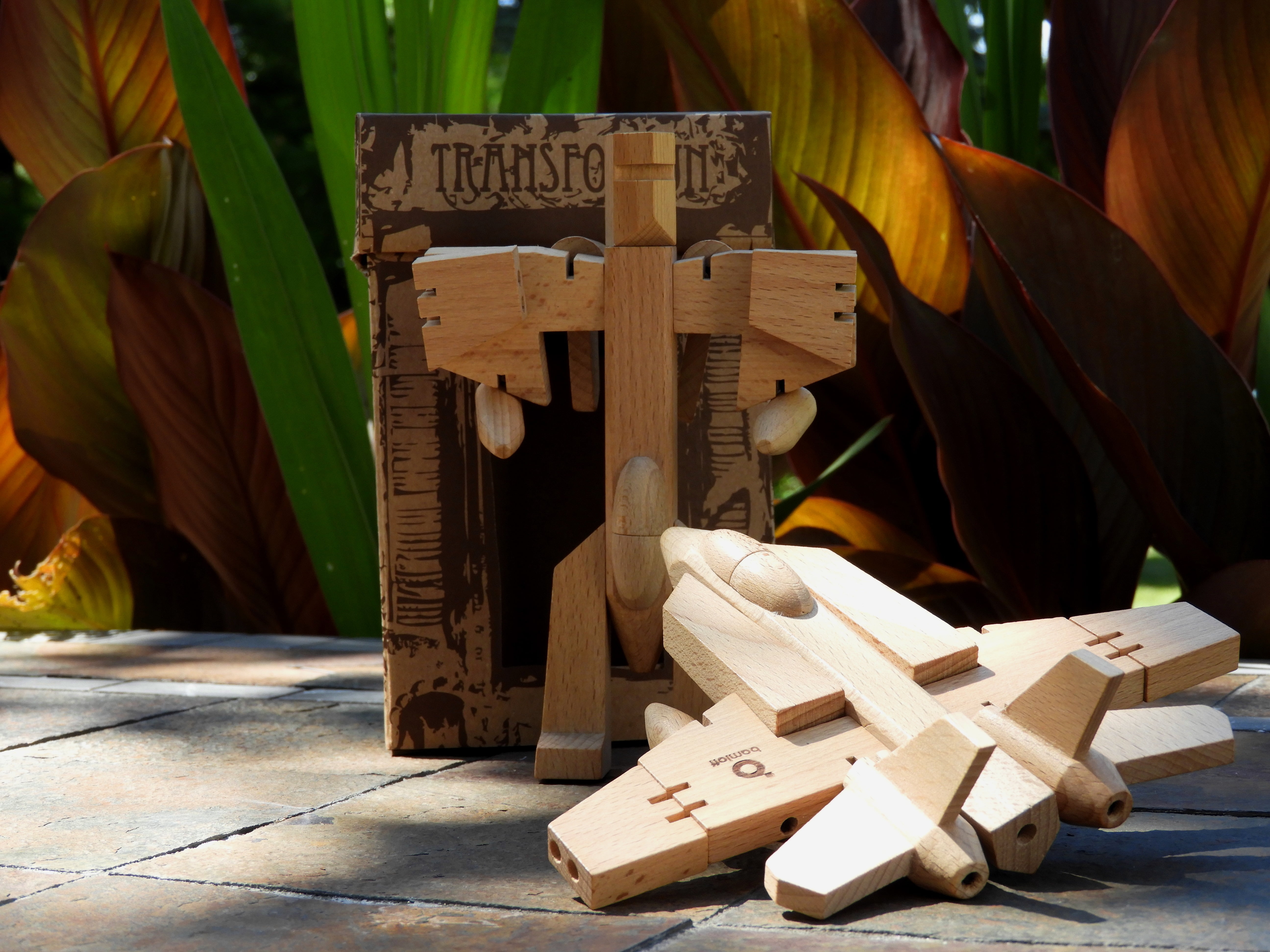 WooBots - Wooden Robot Transforms into a Fighter Jet