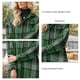 thumbnail image 4 of Mujeres abrigo Plaid impreso split hem turn Abrigos de plumas collar sola fila botón Loose embolsado shacket verde XXL, 4 of 5