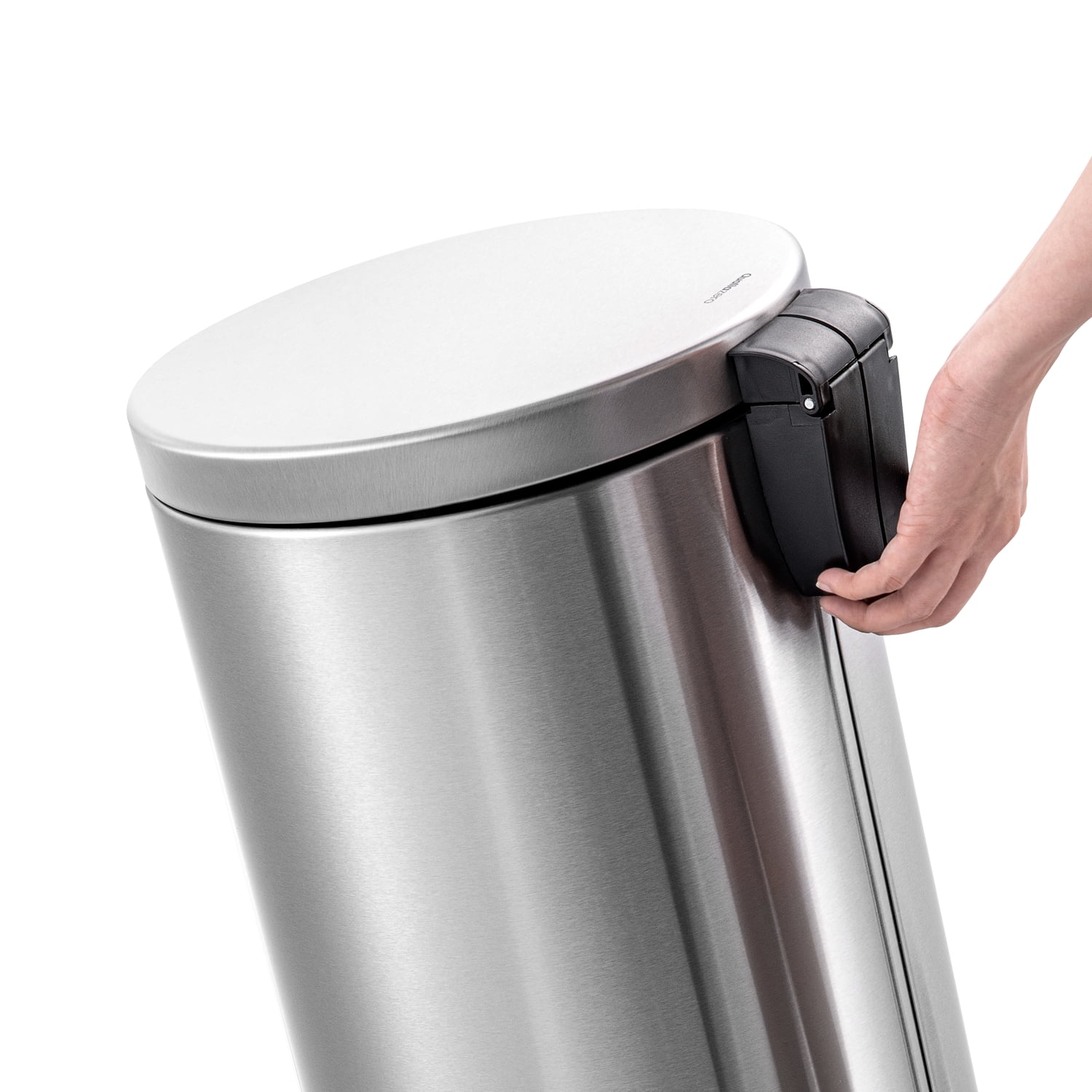 QualiaZero 8 Gallon Trash Can and 1.3 Gallon Round Stainless Steel Step Trash Can Combo