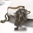 thumbnail image 3 of Reloj de bolsillo con ataúd, novedad, reloj de pulsera de cuarzo con calavera y cadena, 3 of 5