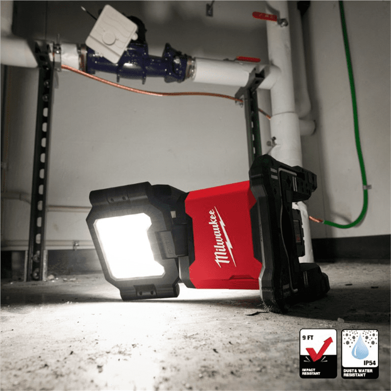 Milwaukee M18 ROVER Dual Power Triple-Panel Flood & Area Light