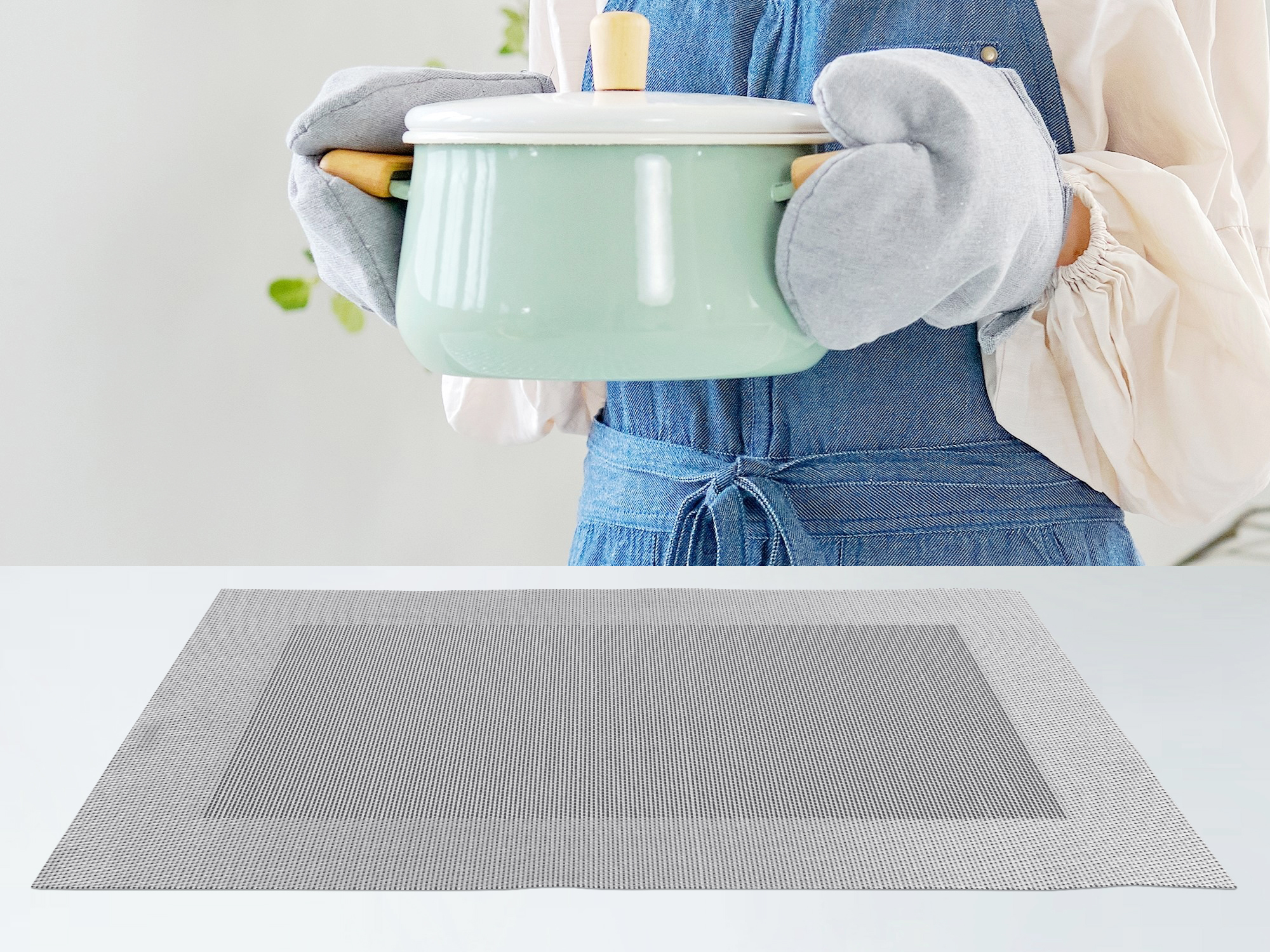 Unique Bargains Set of 8 Table Placemats Washable Wipeable Table Mat Silver Gray 18x12Inch
