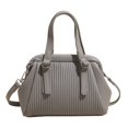 thumbnail image 1 of Bolso de mano sencillo e informal, versión coreana del 2025, bolso de hombro de alta gama, bolso de mensajero versátil y de moda de nicho., 1 of 4