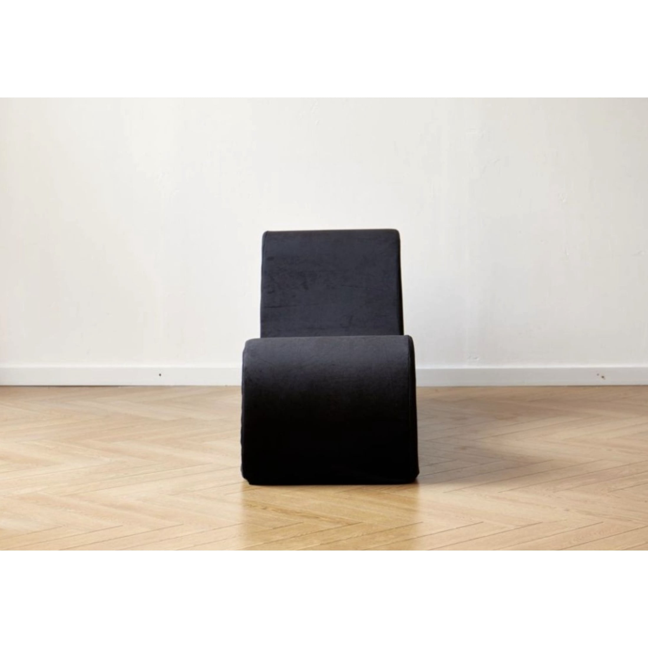 GDF Studio 62.5" Ergonomic Chaise Lounge Chair with High-Density Foam, Machine-Washable Cover, Black