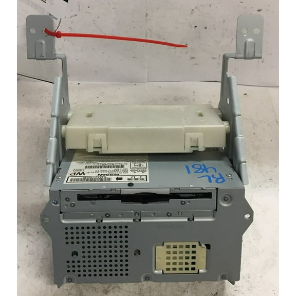 Pre-Owned 14 Infiniti QX80 AM FM CD Player Radio Receiver OEM LKQ - Verify Specific Vehicle Fitment In Description - (Good)