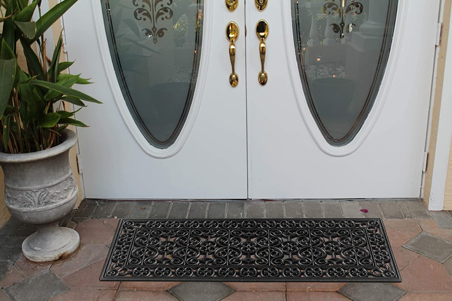 A1 Home Collections A1HC Paisley Black 18 in. x 30 in. Rubber and Coir Thin  Profile Outdoor Entrance Durable Monogrammed U Door Mat 200085BL-18X30U -  The Home Depot