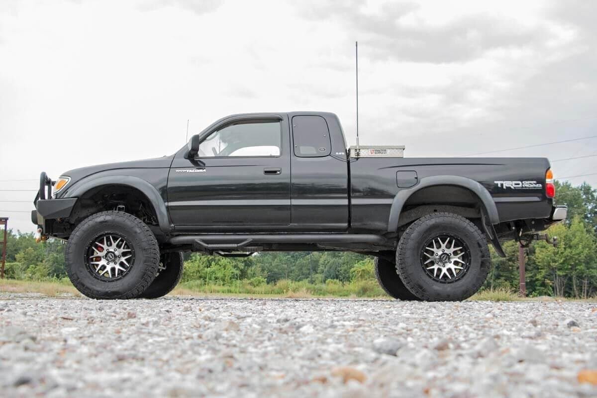 Rough Country 6" Lift Kit w/N3 Struts for 1995-2004 Toyota Tacoma - 74131