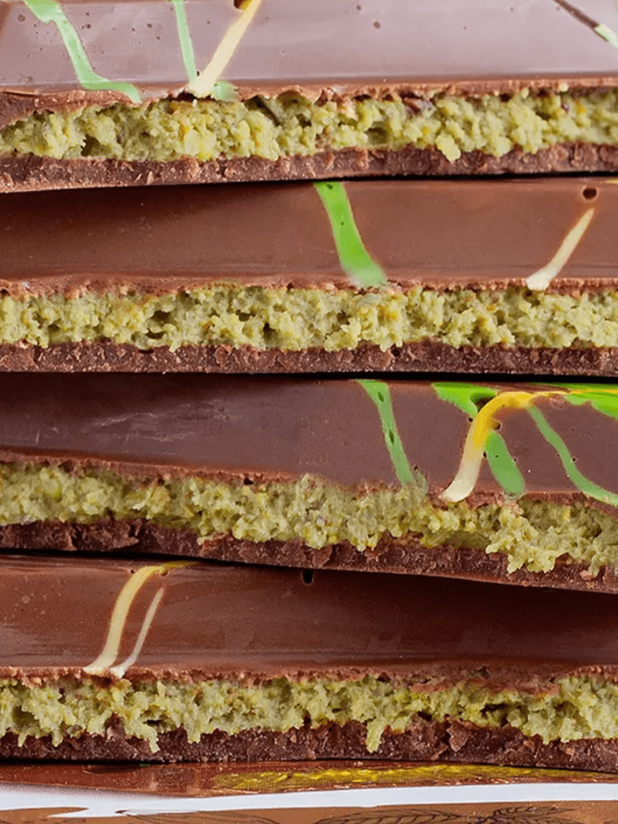 Dubai Chocolate Bar| Premium Milk Chocolate | Golden Kadayif Crisps, Velvety Tahini & Hand-Harvested Pistachios 7oz (200gr)