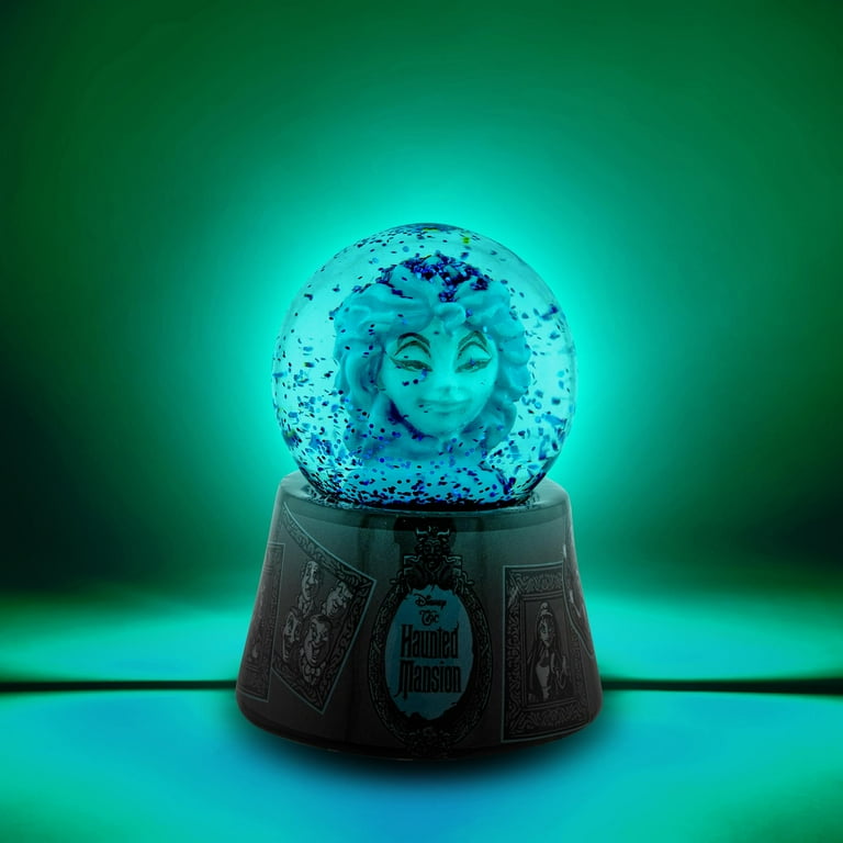 ディズニー Haunted Mansion スノーグローブ Disney Haunted Mansion Madame Leota Light-Up Mini Snow Globe