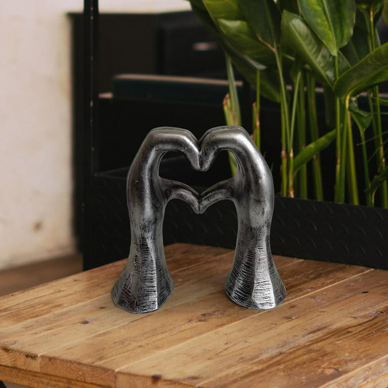 Love Gesture Statue Resin Handicraft Sculpture Creative for Home Bedroom  Shelf 