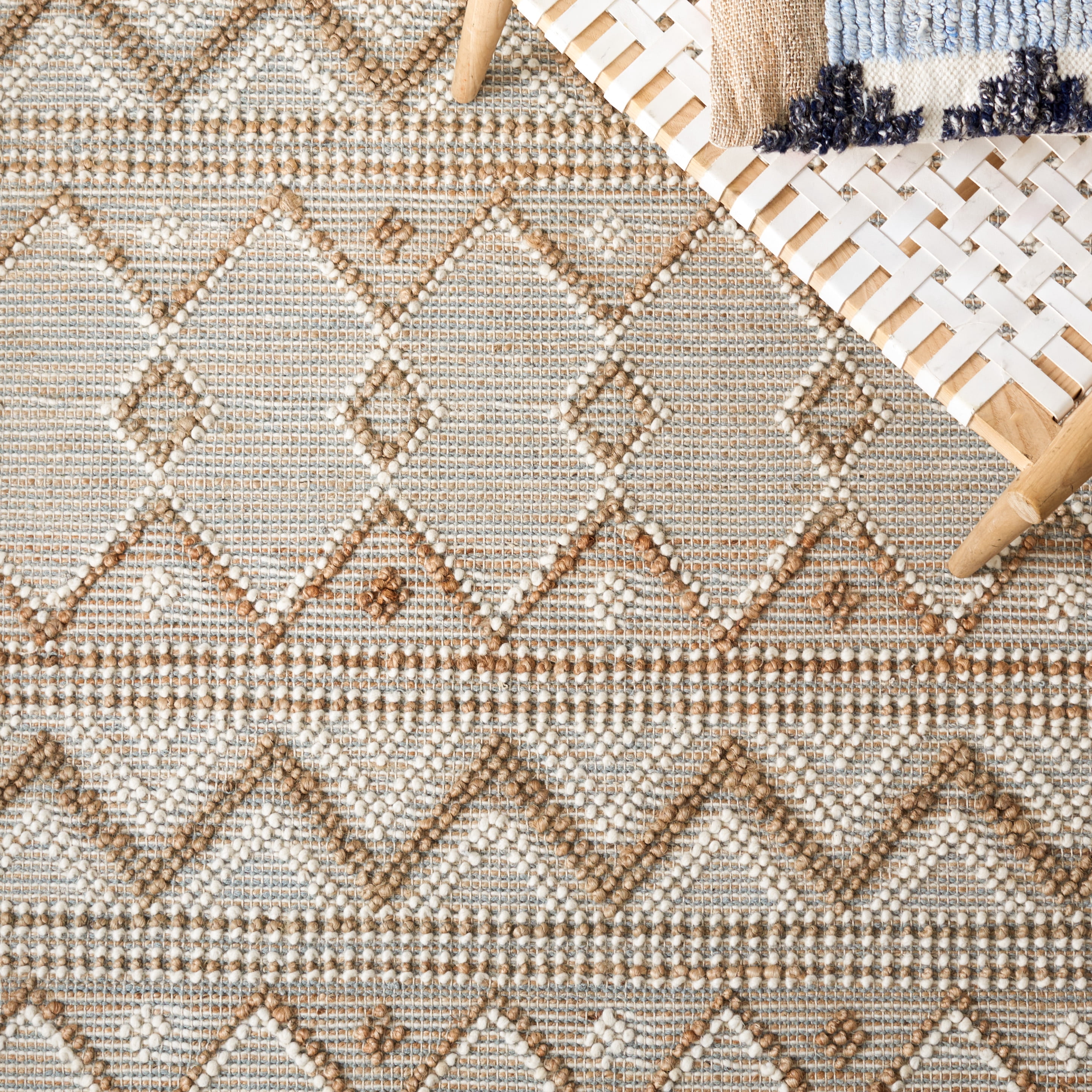SAFAVIEH Natura Serenity Geometric Area Rug, Natural/Ivory, 6' x 6' Square