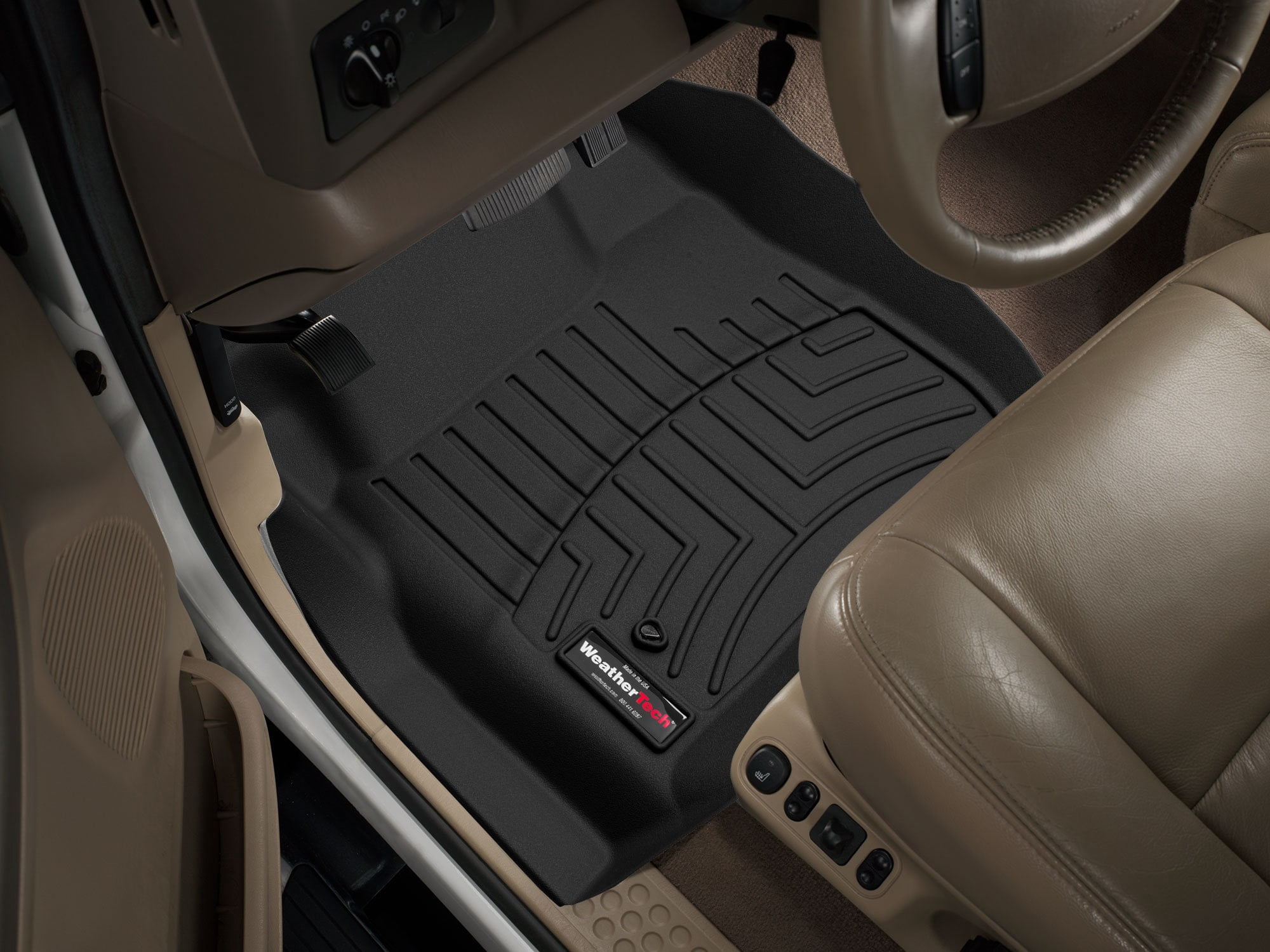 WeatherTech Custom Fit FloorLiners compatible with Ford Excursion, Super Duty - 1st Row (Driver & Passenger), Black