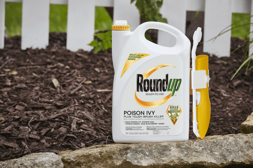 Roundup Ready-To-Use Poison Ivy Plus Tough Brush Killer with Comfort Wand 1.33 gal.