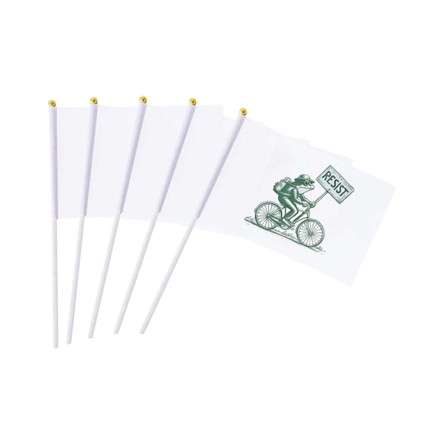 Exquisite Portland Frogs Flags Decoration Frogs Holding Small Flag Event Hand-Waved Festive Decor
