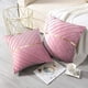 thumbnail image 3 of Fundas de Cojines Rosas de 45 x 45 cm, Funda de Almohada Decorativa de Terciopelo Suave para sofá, decoración del hogar, Funda de Lingote Dorado, Funda a Rayas para Sala de Estar, Dormitorio, Juego de 2 JM, 3 of 5
